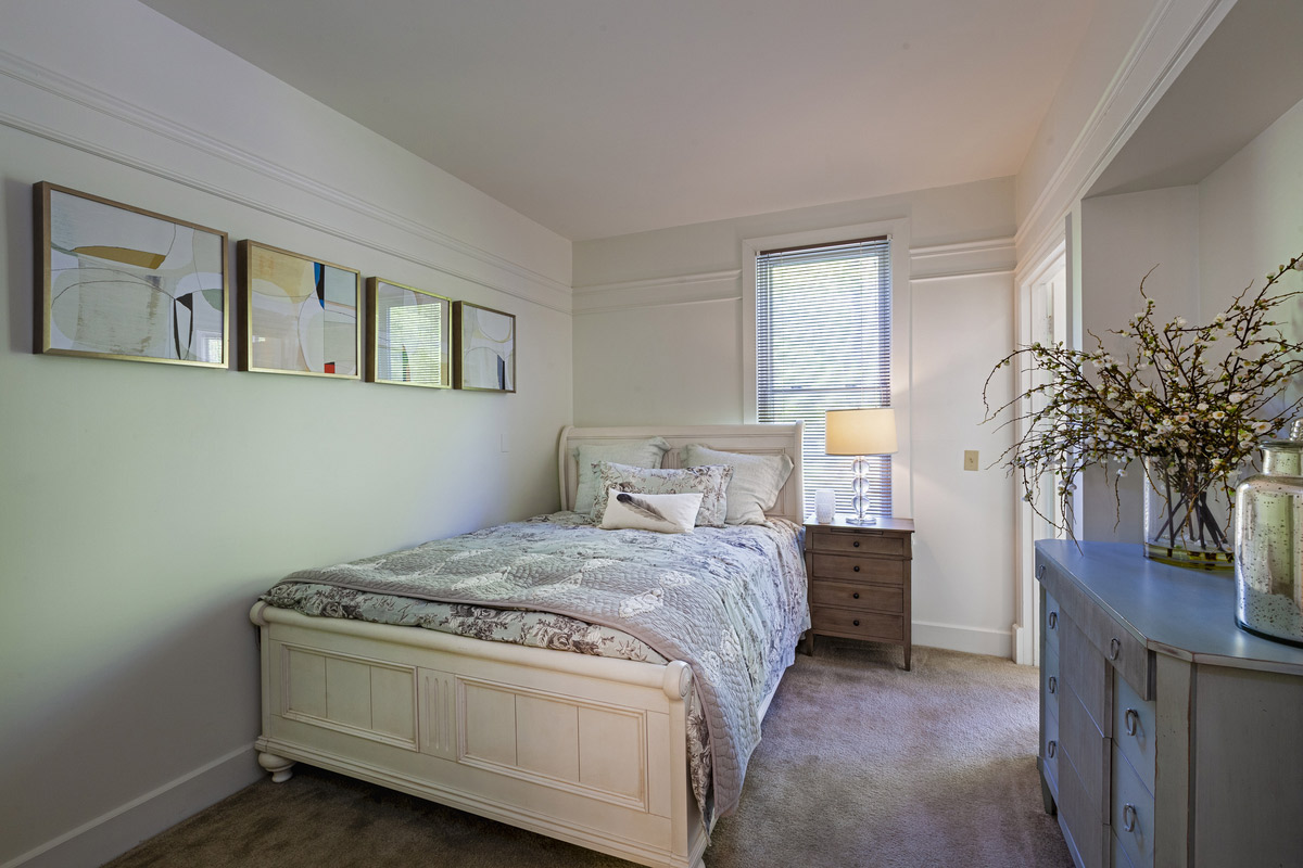 One bedroom Guilford